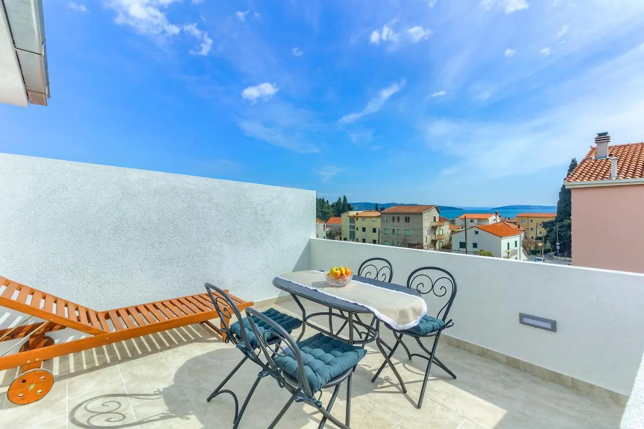 Apartment 3Rd Floor Apartman Kastela