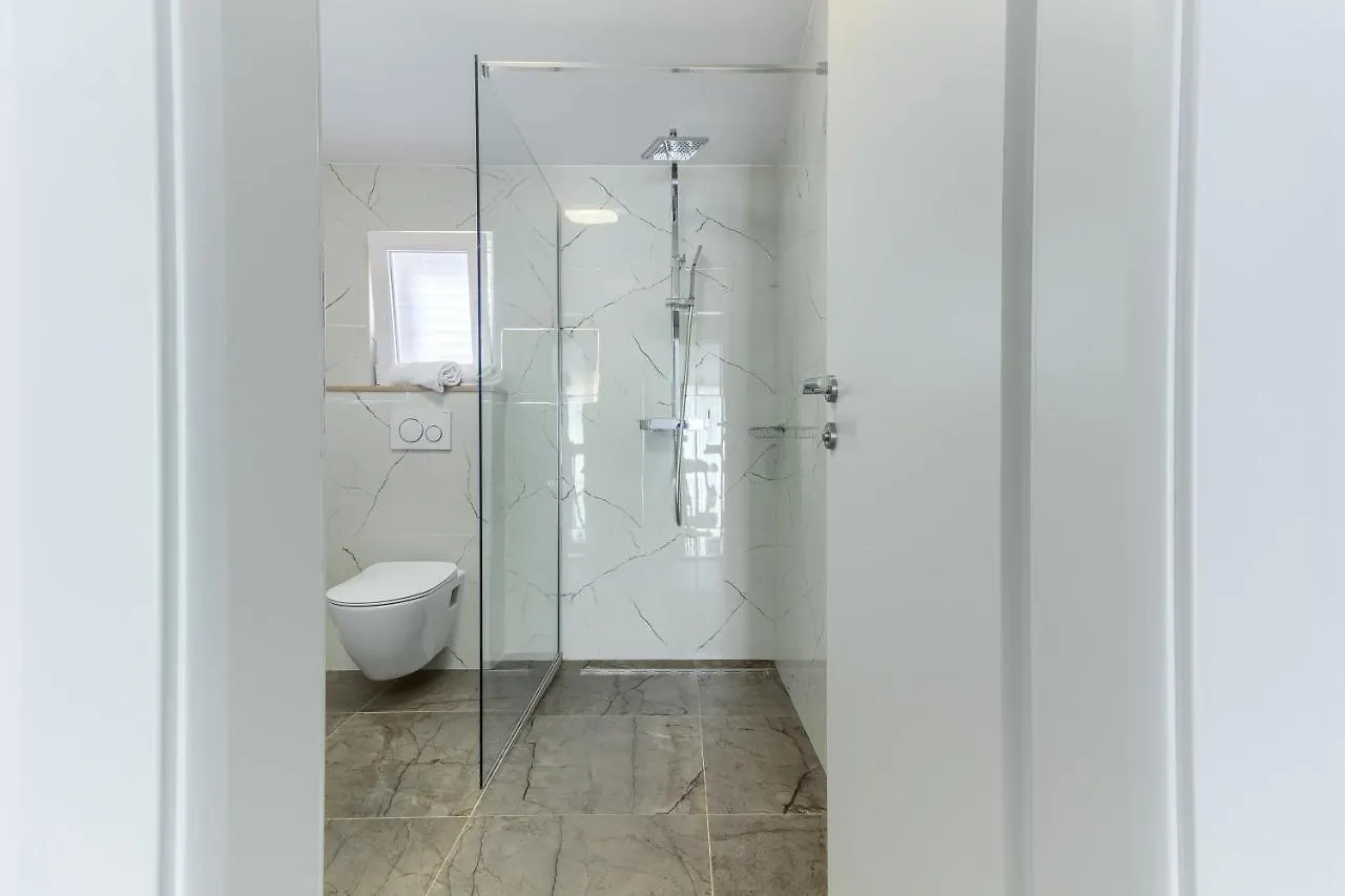 3Rd Floor Apartman Kastela